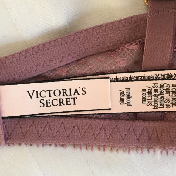 Incredible Victoria's Secret Plunge Padded Purple Mauve Lace Bra 34DD 24551212 - Picture 11 of 14